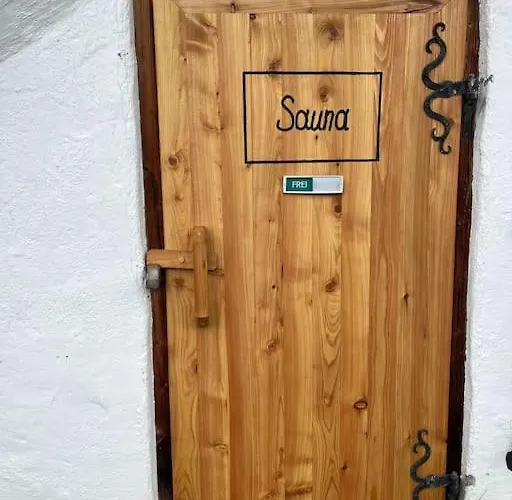 Turm In Den Bergen *