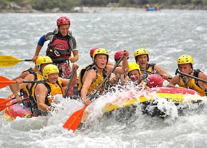 Turm In Den Bergen Dom wakacyjny Ausserfragant